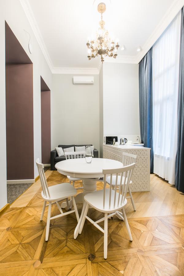 Kuxos Apartment On Machabeli Street Tbilisi Exterior photo