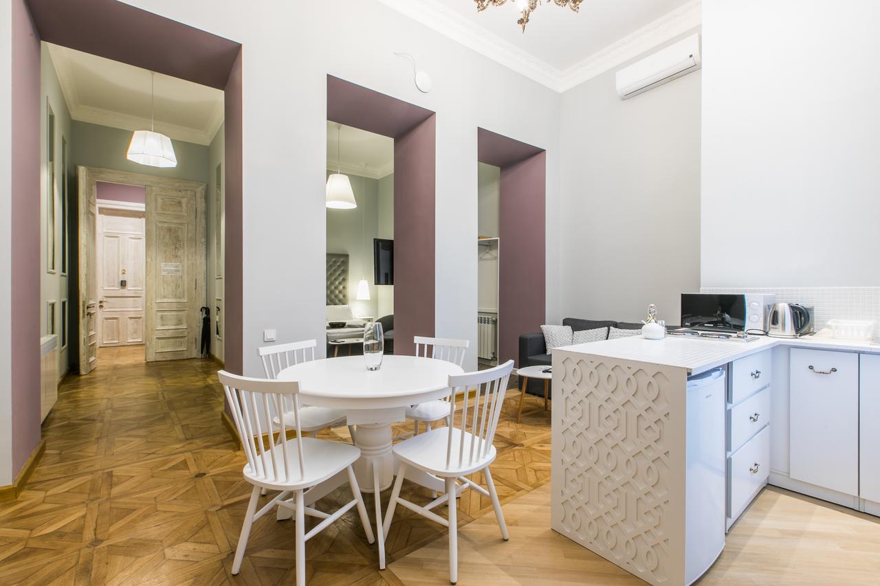 Kuxos Apartment On Machabeli Street Tbilisi Exterior photo